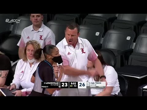 Coach Walz Gets Technical Foul After His Player Elbowed In Face | #3 Louisville @ #16 Georgia Tech