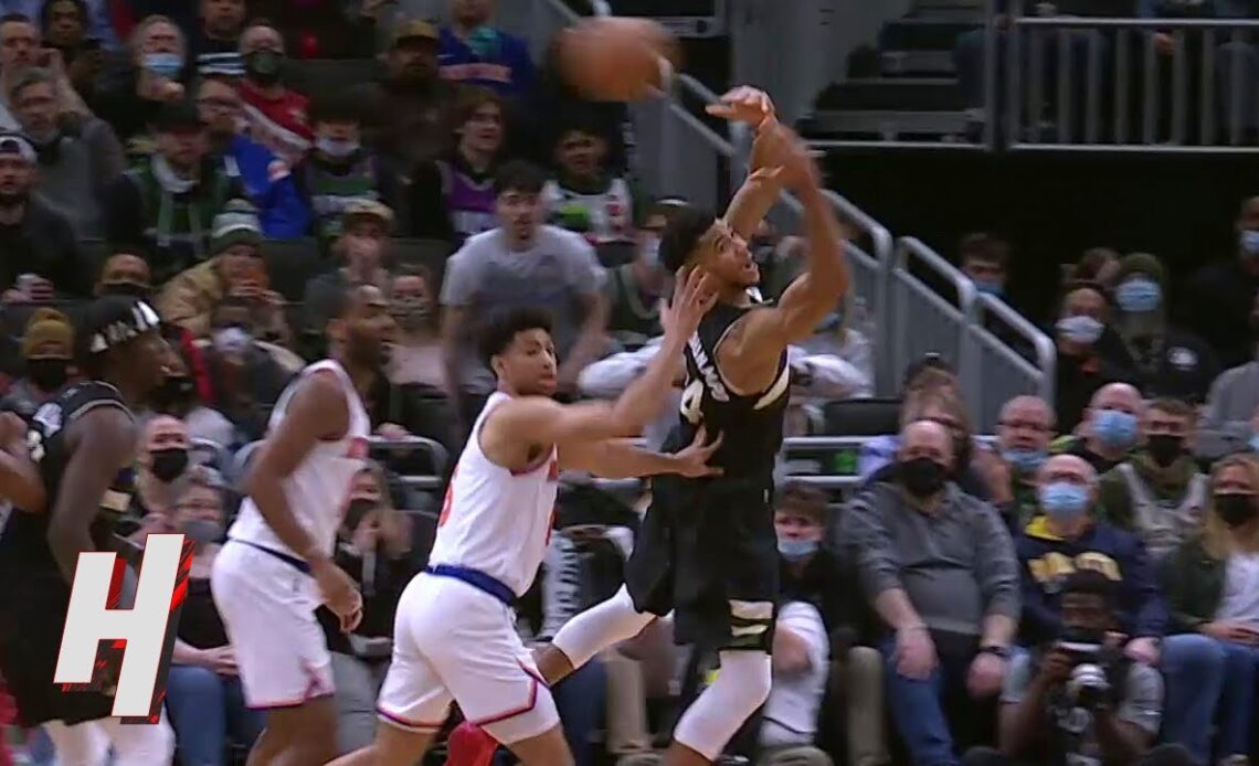 Giannis with an INSANE Backwards Pass to Grayson Allen For 3 🔥