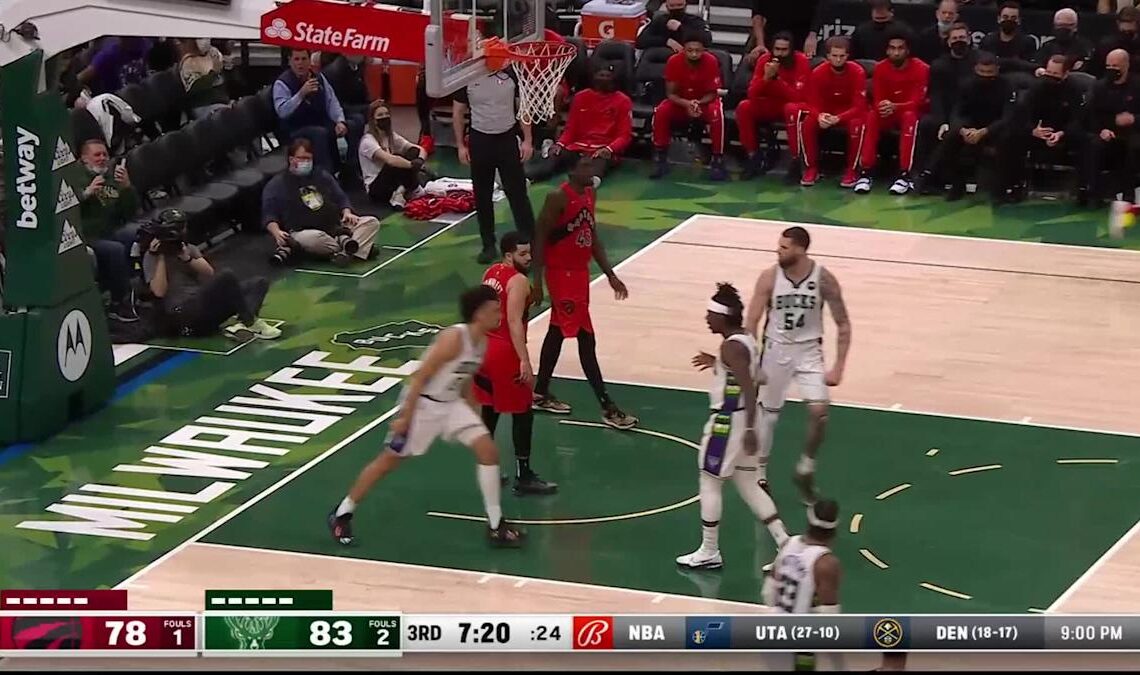 Jordan Nwora with a dunk vs the Toronto Raptors