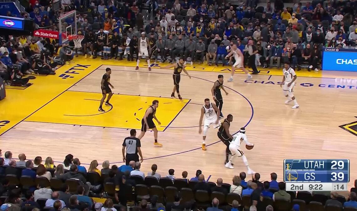 Rudy Gay with a deep 3 vs the Golden State Warriors
