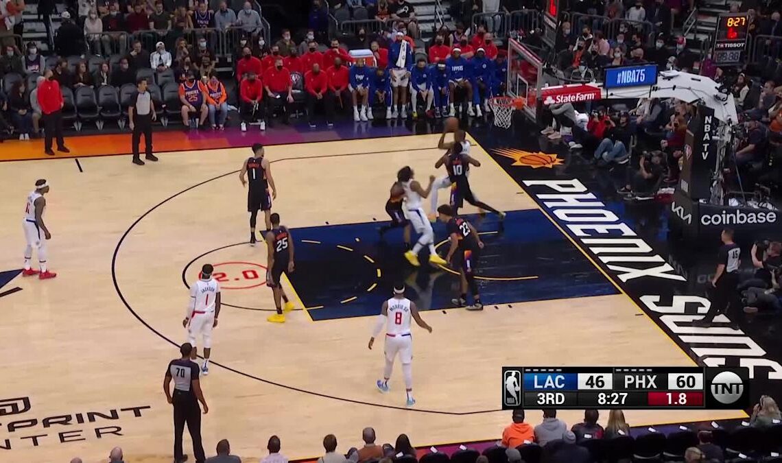 Serge Ibaka with a 2-pointer vs the Phoenix Suns