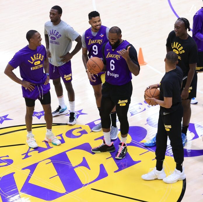 Shannon Sharpe on Lakers: "They're not a good team right now"