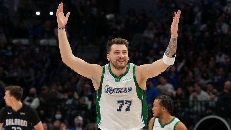 Watch Luka Doncic trash talk Mo Wagner, they pick up double techs