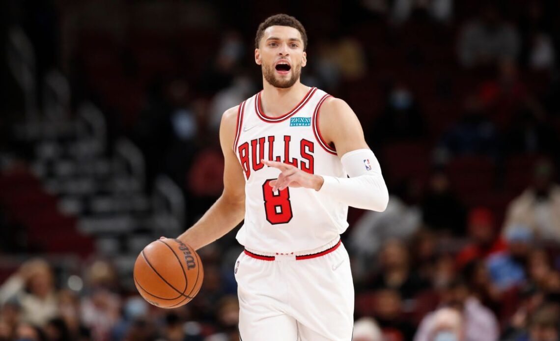 Chicago Bulls' Zach LaVine to see specialist for ailing left knee