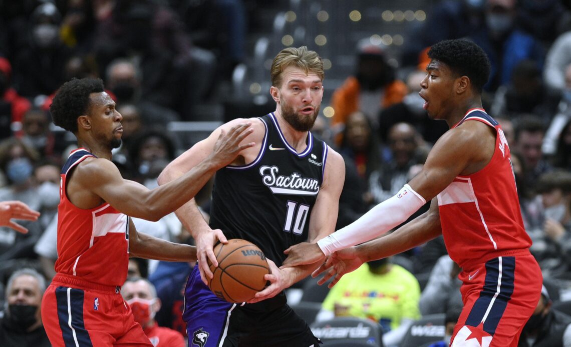 Fox, Sabonis power new-look Kings past Wizards 123-110