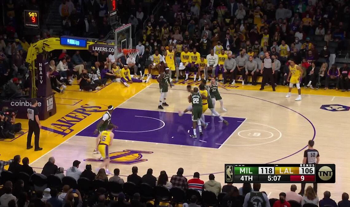 Game Recap: Bucks 131, Lakers 116