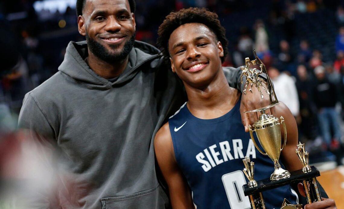 LeBron James open to returning to Cavaliers, says he wants to play season with son Bronny