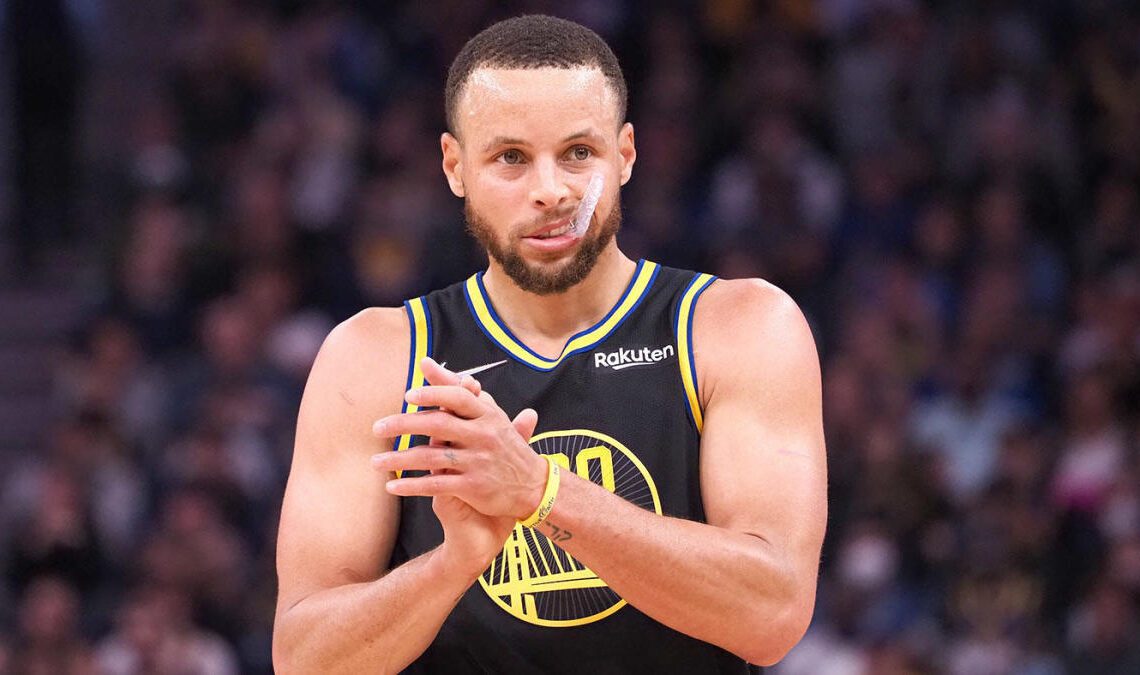 Stephen Curry's shooting slump just won't turn around, and it's eventually going to cost the Warriors