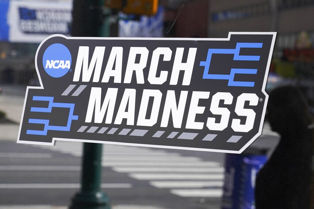 2022 NCAA March Madness Observations: Kentucky, Iowa, UConn, Auburn