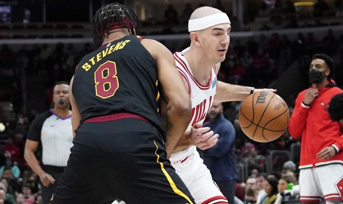 Alex Caruso returns, watch his first buckets back with Bulls