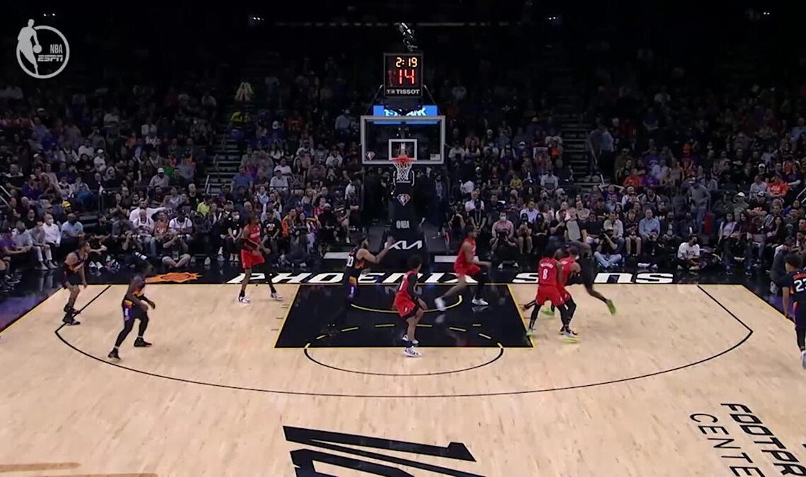 Brandon Williams with an and one vs the Phoenix Suns