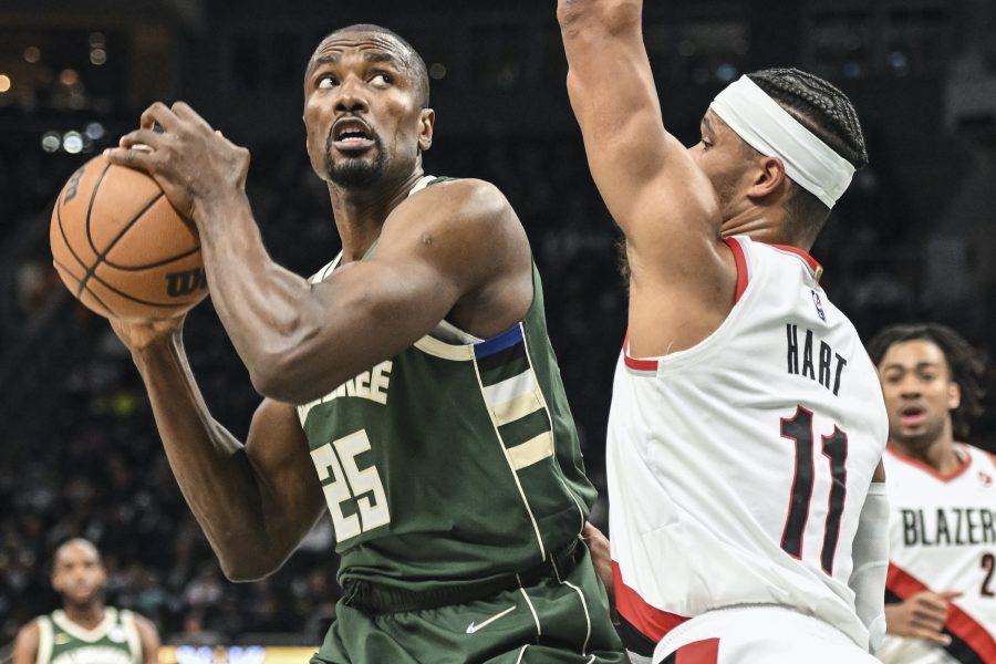 Central Notes: Ibaka, Bucks, LaVine, Pacers, Bagley