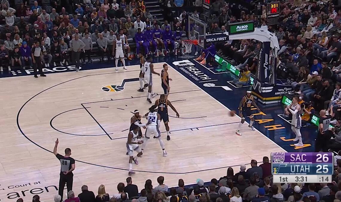 Chimezie Metu with an alley oop vs the Utah Jazz