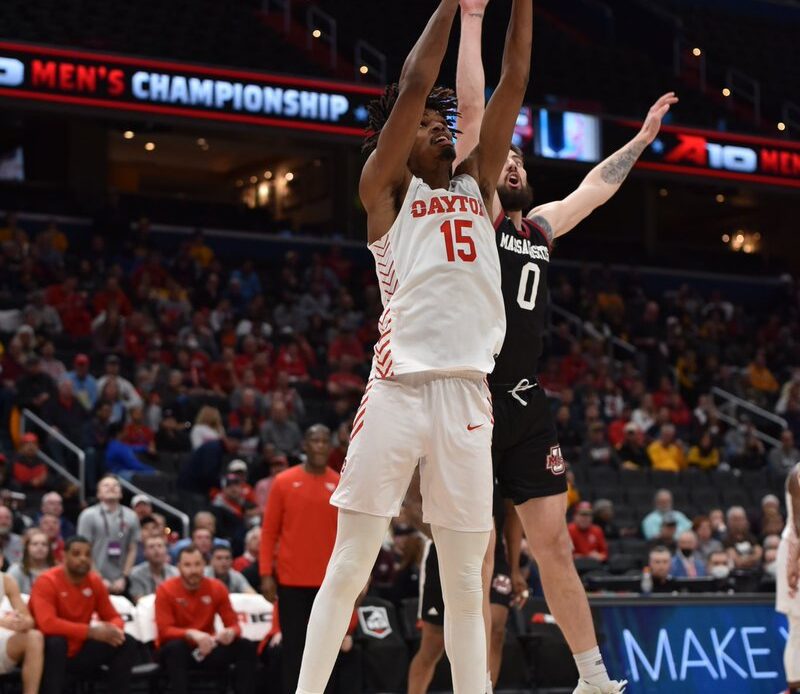 Dayton Survives a Feisty UMass Squad, Moves on to the Semis