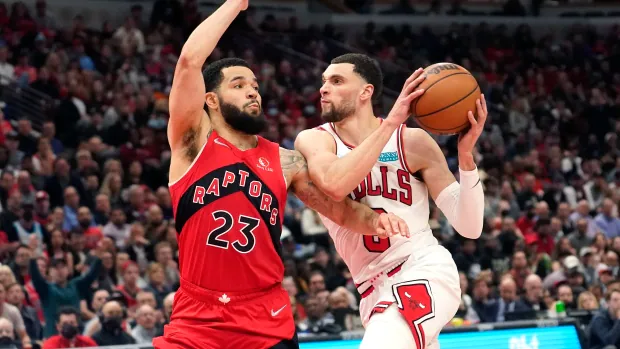 DeRozan, Lavine lead Bulls past Raptors, halt Toronto's road winning streak