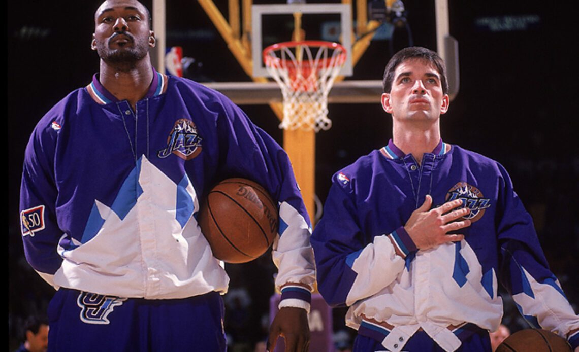 John Stockton: "I stand with Kyrie Irving"