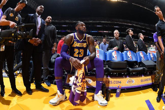 Lakers update LeBron James status for Suns game