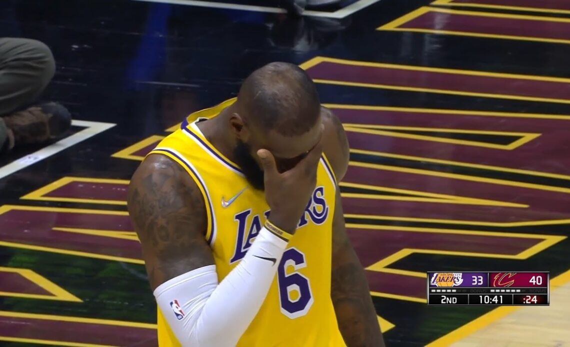 LeBron James In Tears After Gets B*tch Kicked In The Face !