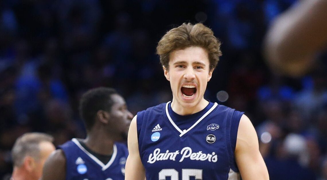 Saint Peter’s does it again, astonishingly moves to Elite Eight