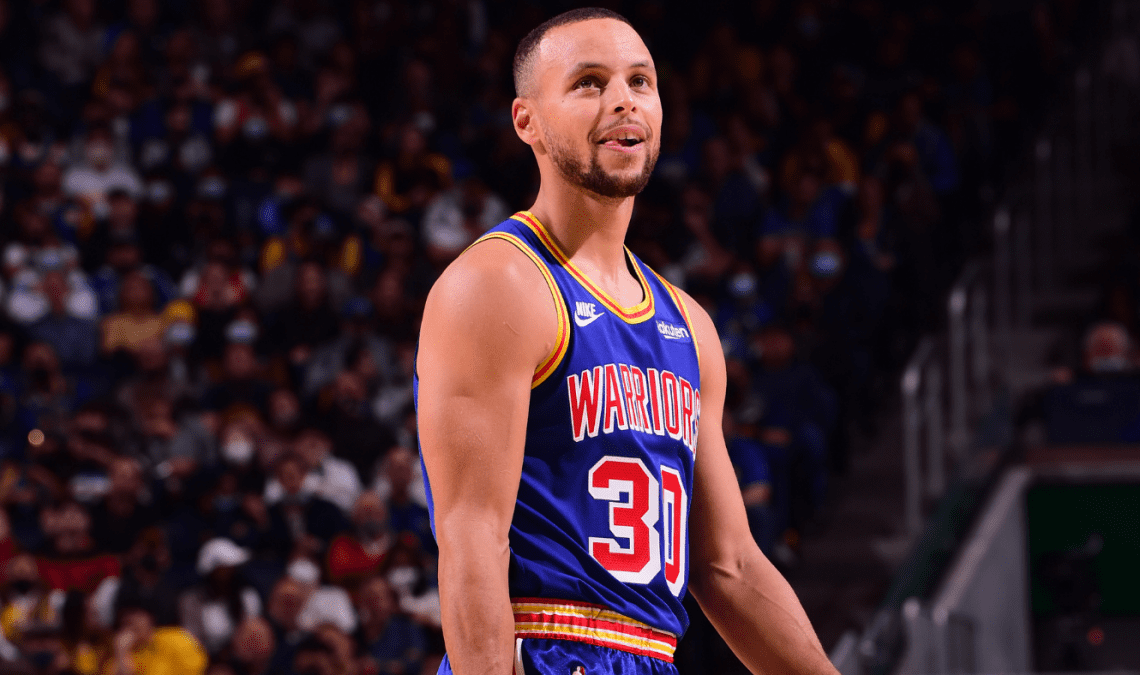 Stephen Curry injury update: Warriors star leaves game vs. Celtics after Marcus Smart lands on his foot