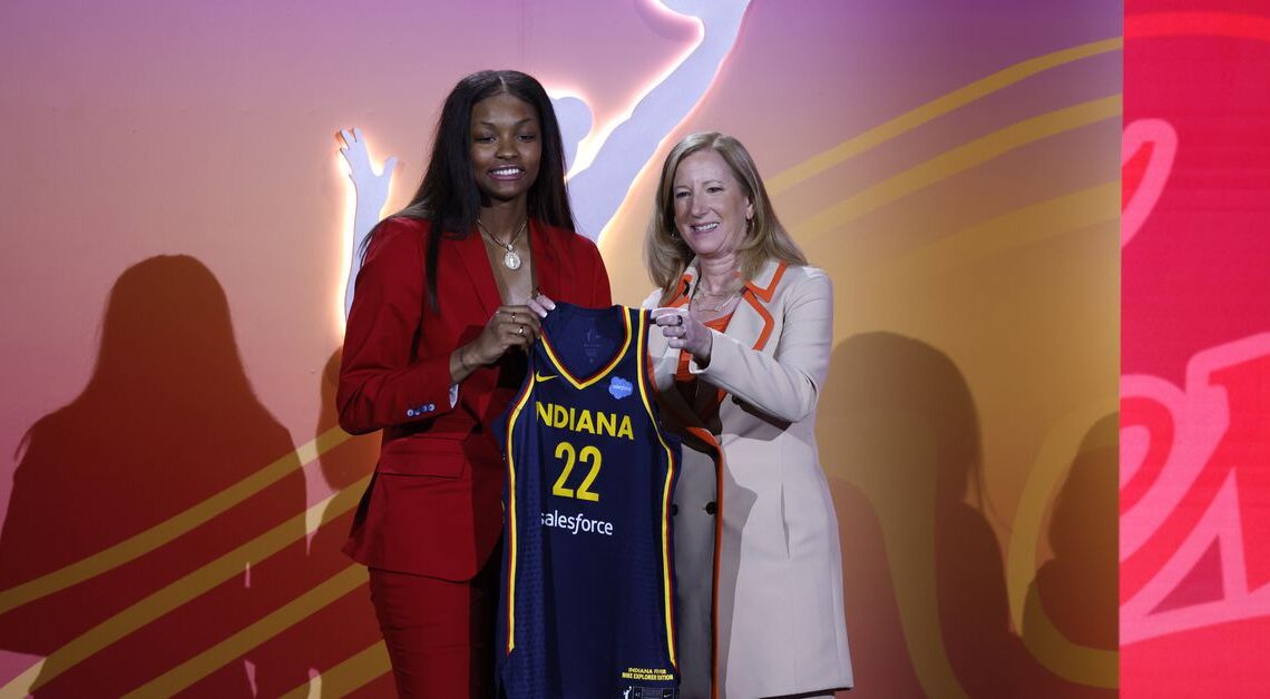 2022 WNBA Draft: NaLyssa Smith looks to save Indiana Fever