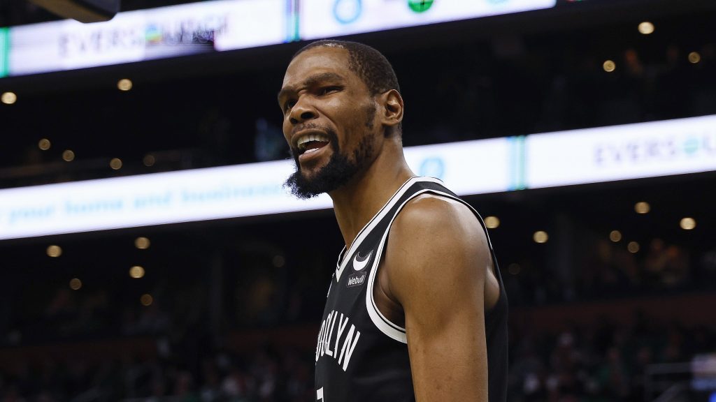 Kevin Durant explains why he only took 11 shots in Game 3 loss