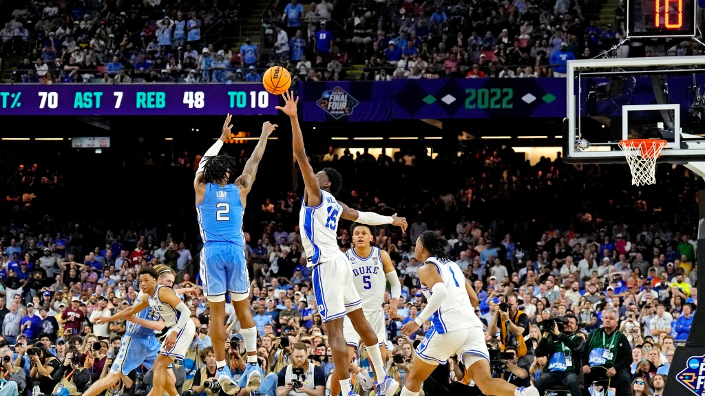 Watch final three minutes of Final Four win over Duke