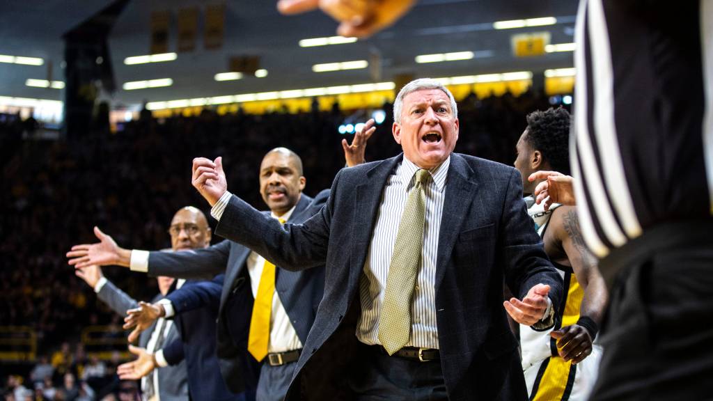 Best photos of Kirk Speraw with the Hawkeyes