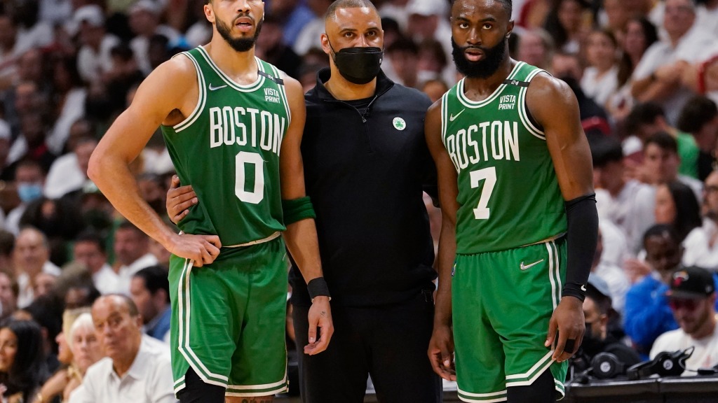 Celtics players offer view on what went wrong in Game 3 loss to Heat