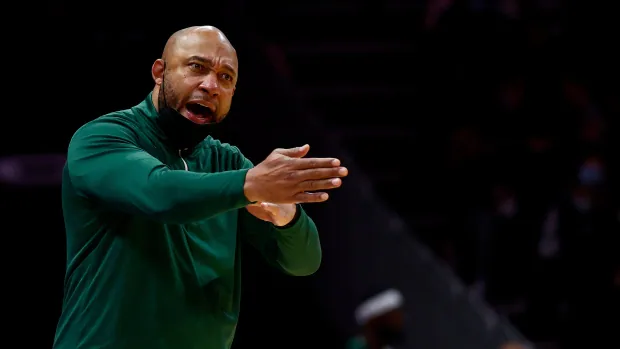 Lakers to hire Bucks assistant Darvin Ham as head coach: reports