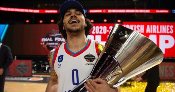 Report: Anadolu Efes, Shane Larkin inks contract extension; includes opt-out clause for a potential NBA gig