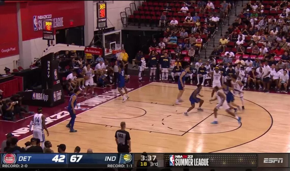 Kyle Foster with a block vs the Indiana Pacers