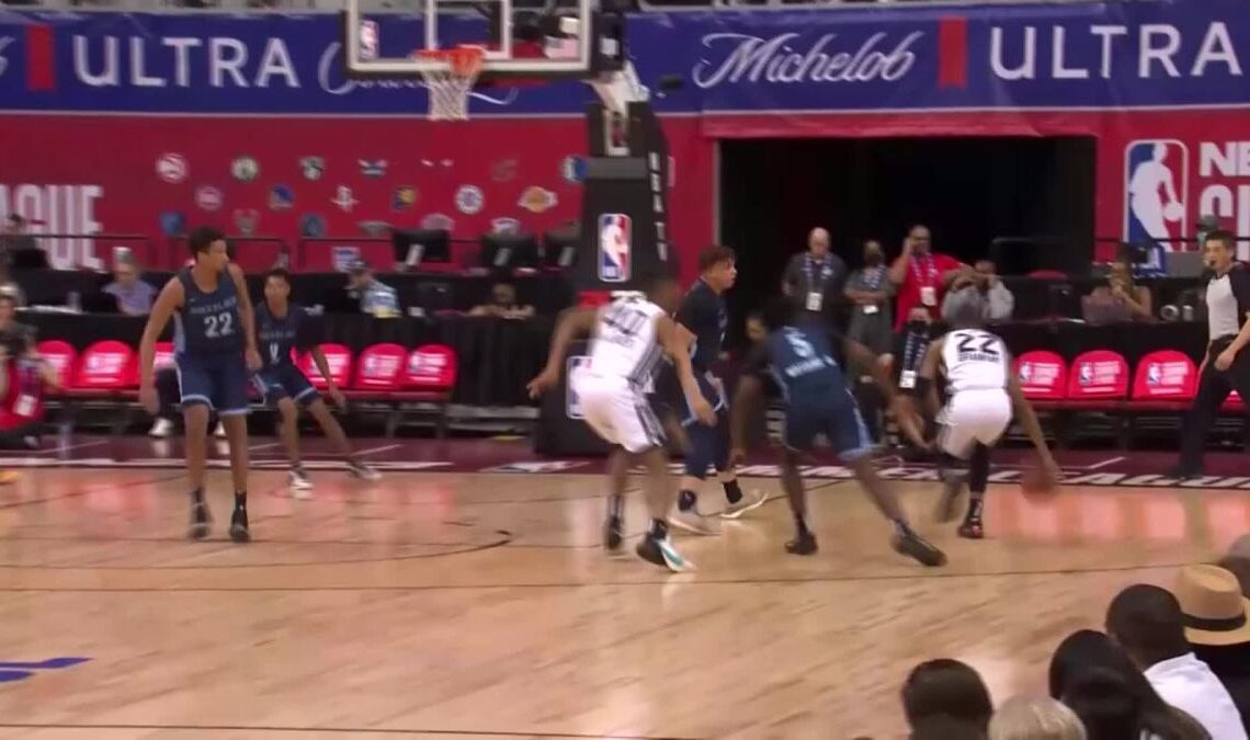 Robert Woodard II with a dunk vs the Memphis Grizzlies