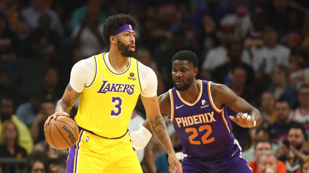 Darvin Ham wants to run the Lakers’ offense through Anthony Davis