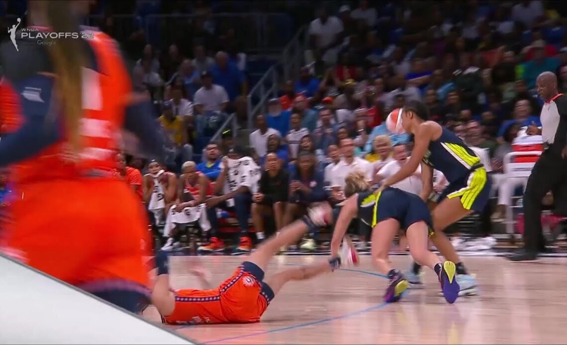 HARD Collision As Hiedeman Takes Mabrey's Elbow Going For Ball | WNBA Playoffs, Dallas Wings vs Sun