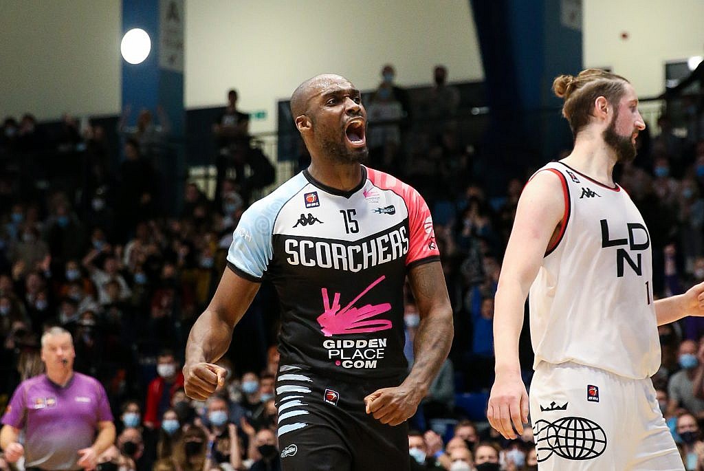 Tayo returns to Scorchers for his eighth season