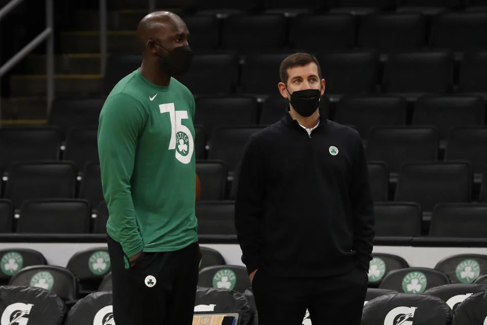 Who will be the Boston Celtics’ third center for the 2022-23 season?