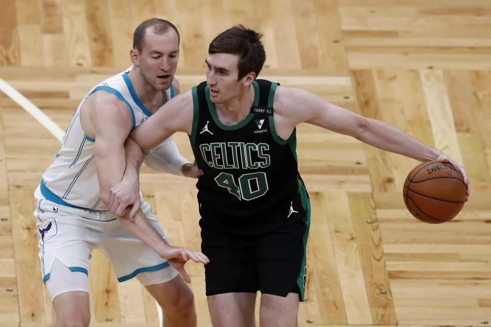 Could veteran center Cody Zeller be an alternative target for the Boston Celtics?
