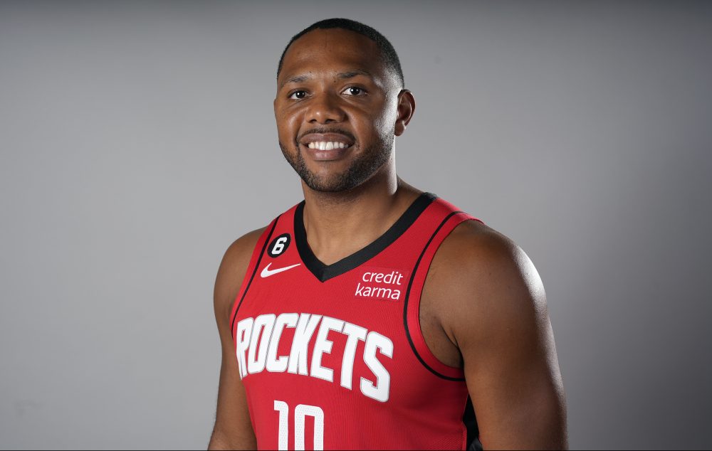 Even as rookie, Jabari Smith embracing vocal leadership for Rockets