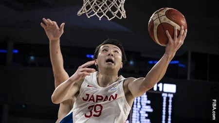 Tominaga Helps Japan to Asia Cup Quarterfinals
