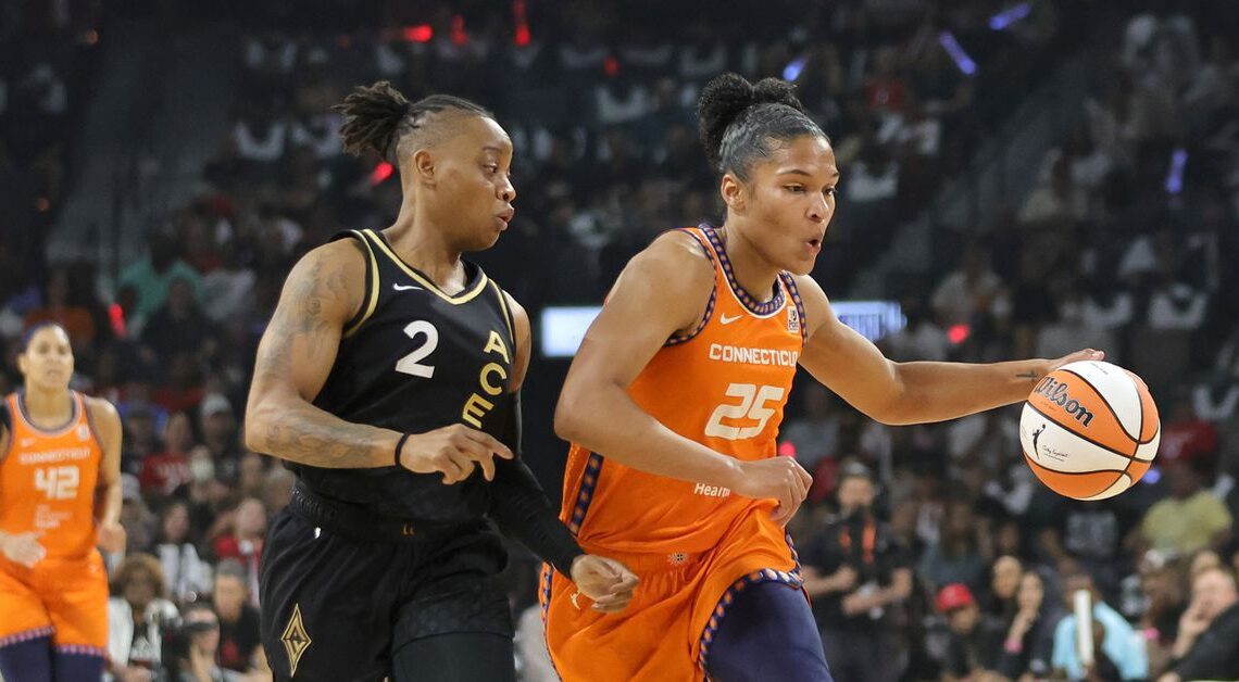 WNBA: Alyssa Thomas dominates late, but Connecticut Sun fall in Game 1