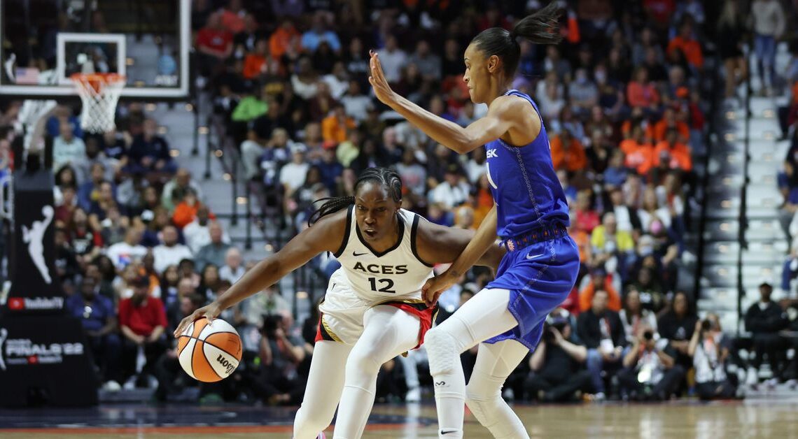WNBA Finals 2022: Aces suffer first defeat as Sun bottle up Chelsea Gray