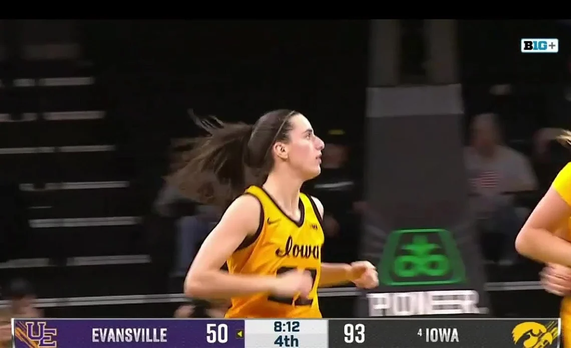 Caitlin Clark MASSIVE Double-Double: 26 Points, 12 Assists, & 5 Rebounds In #4 Iowa Hawkeyes Win