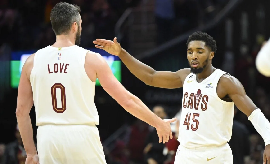 Cavaliers' Donovan Mitchell reminds Knicks what could've been, joins Kevin Love in historic 3-point barrage