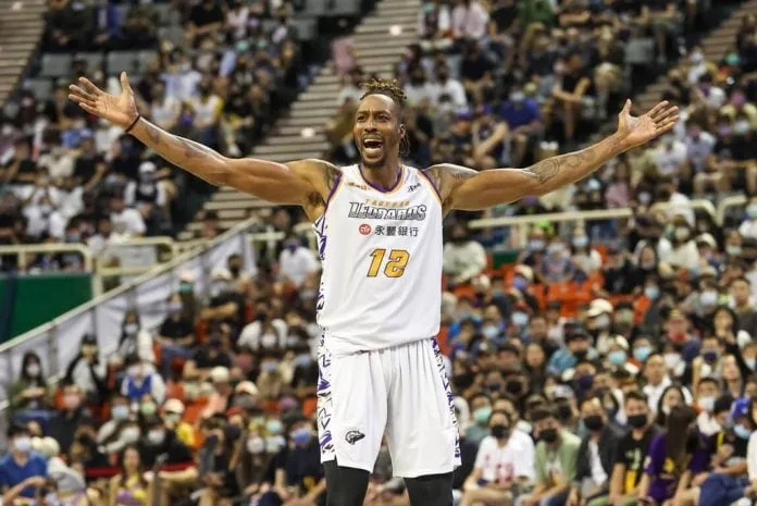 Dwight Howard rants over Shaquille O'Neal's criticism of his performance, disrespectful description in Taiwan's T1 League