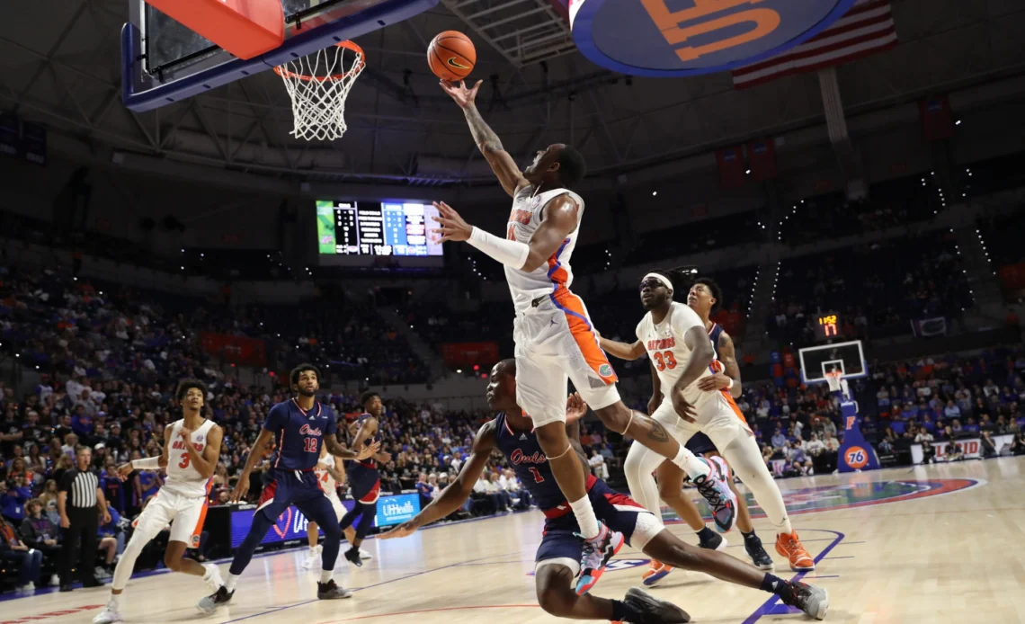 FINAL: Florida Atlantic 76, Florida 72