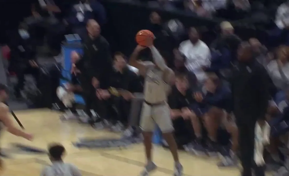 Primo Spears adds to Georgetown's lead with big three-pointer vs UMBC