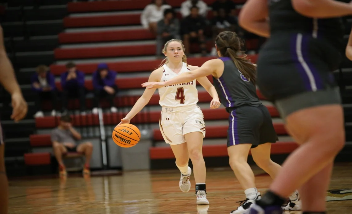 Women’s Basketball Outlasts Ohio Wesleyan in McWilliams Classic Consolation Game