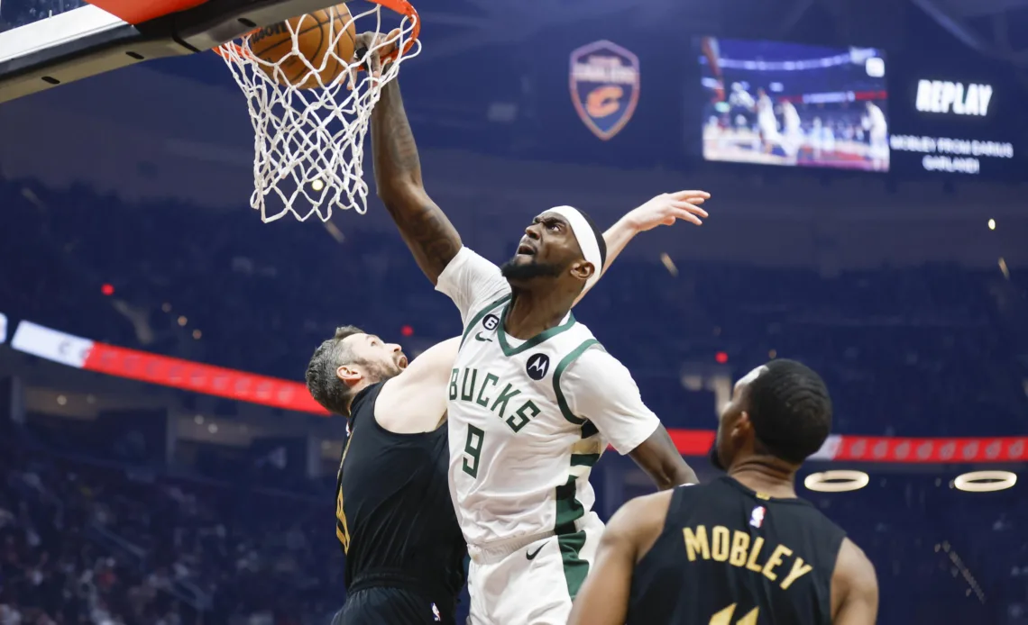 Bucks' Portis out at least 2 weeks with sprained MCL, ankle