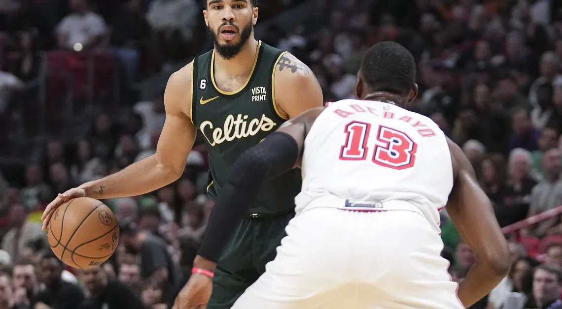 Celtics offense sputters, ending in Jayson Tatum’s ugly final play against Heat: ‘I can’t let us down like that’